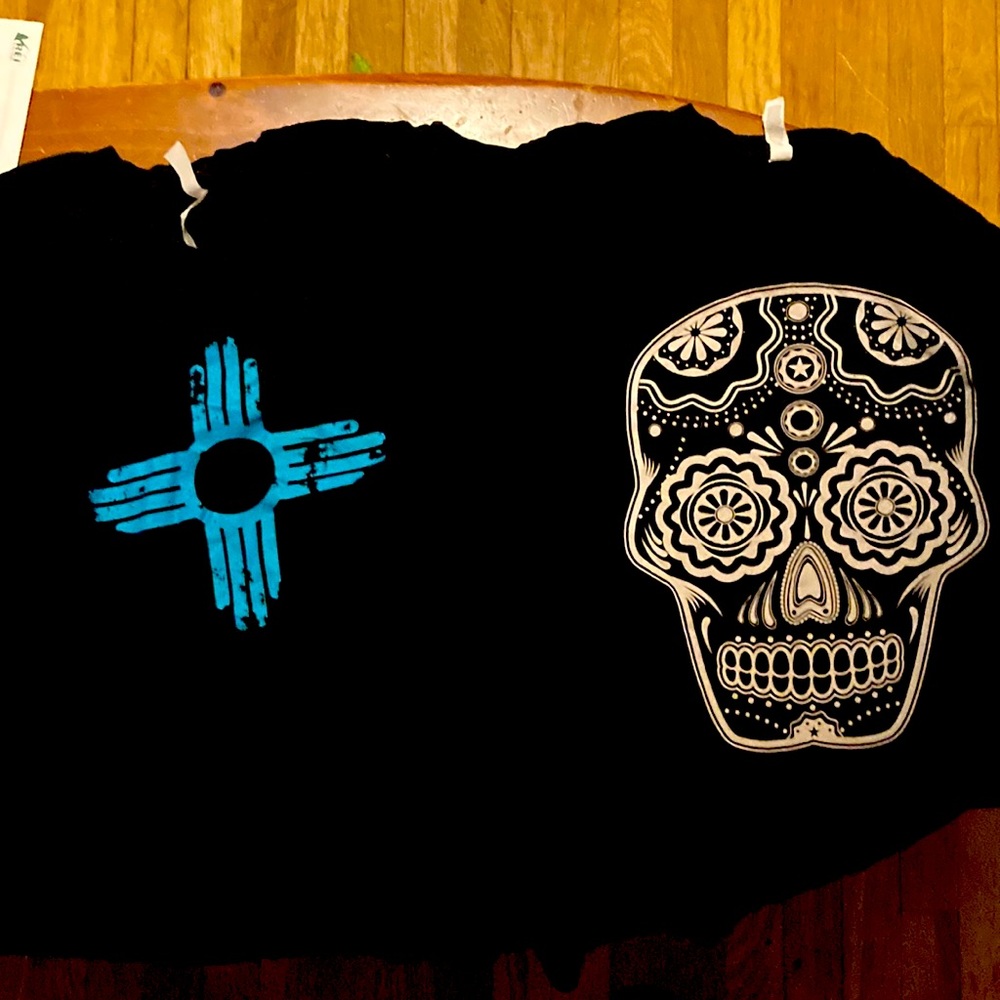 Bundle of 2 New Mexico designed graphic t-shirts